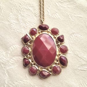NWOT Matte Goldtone Faux Ruby Pendant Necklace